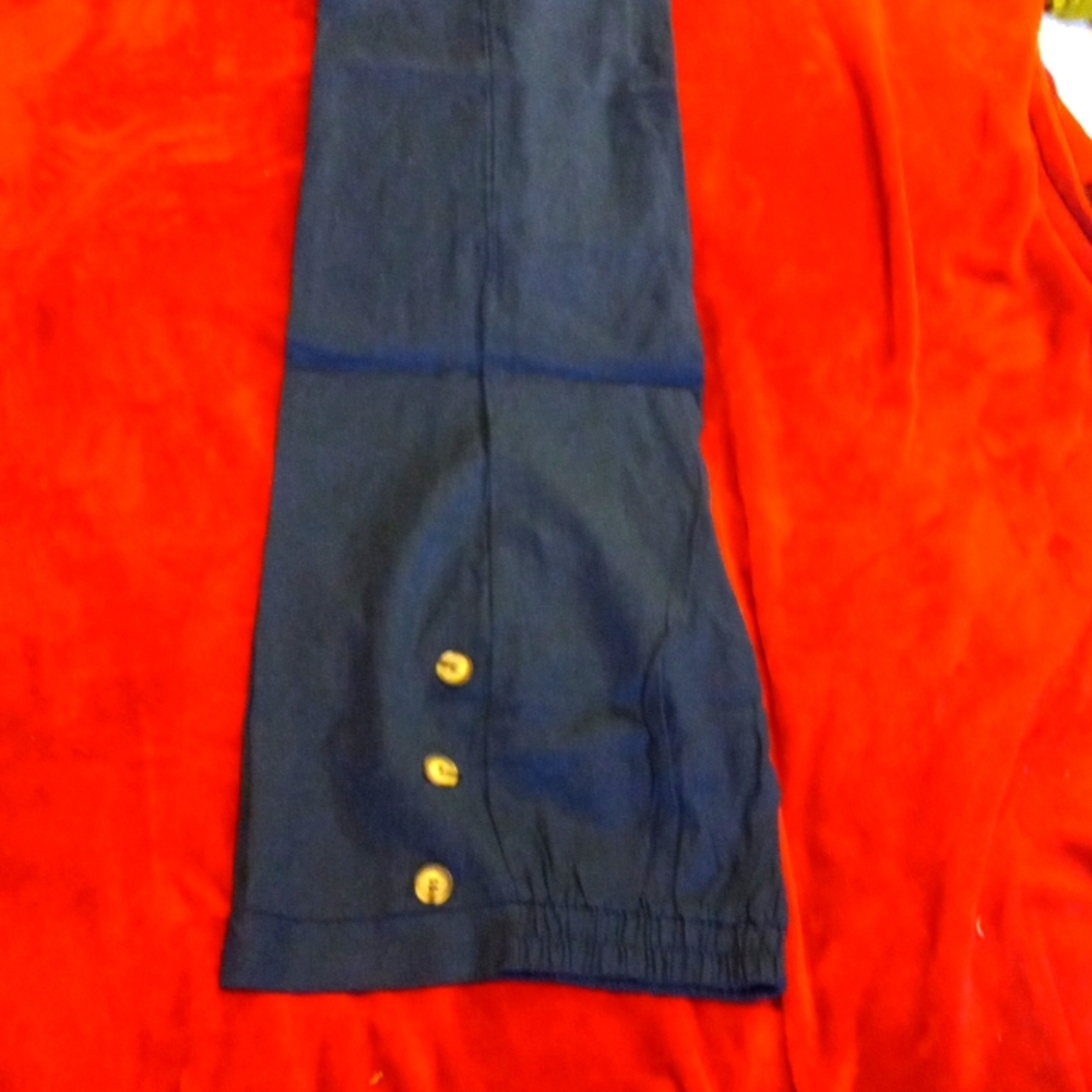 Timing Linen Pants, Small, Navy with Detailed buttons.  Super Cute. EUC.
